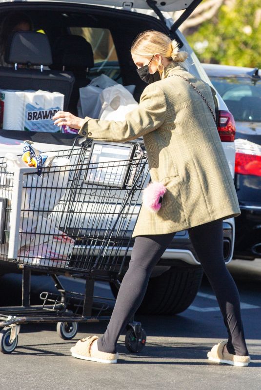 ASHLEE SIMPSON Out Shopping in Encino 03/09/2021