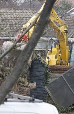 BILLIE FAIERS Filming at Her New Home 03/02/2021