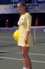 BRITNEY SPEARS at Arthur Ashe Kids Day at 1999 U.S. Open 08/28/1999