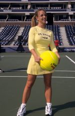 BRITNEY SPEARS at Arthur Ashe Kids Day at 1999 U.S. Open 08/28/1999