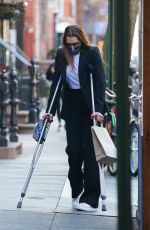 BROOKE SHIELDS Out for Lunch at Cafe Cluny in New York 03/09/2021