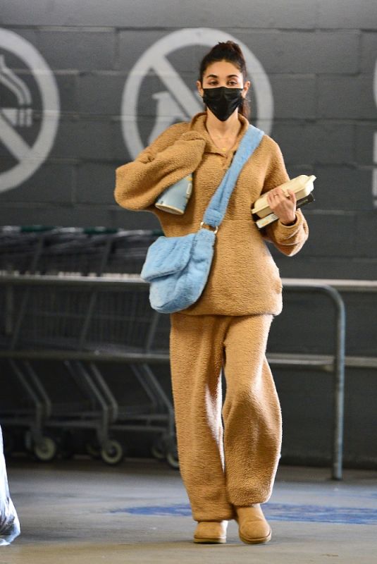 CHANTEL JEFFRIES at Erewhon in Los Angeles 03/12/2021