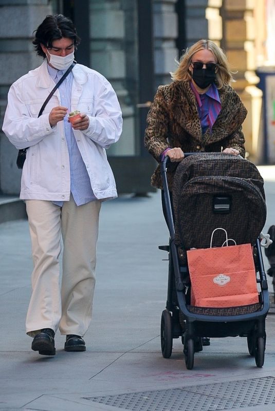 CHLOE SEVIGNY and Sinisa Mackovic Out in New York 03/29/2021