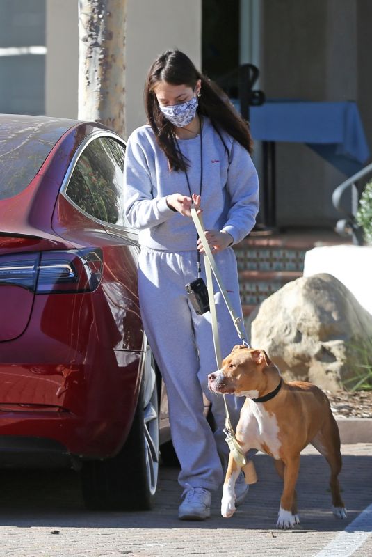 CLAUDIA SULEWSKI Out with her Dog in Malibu 03/29/2021