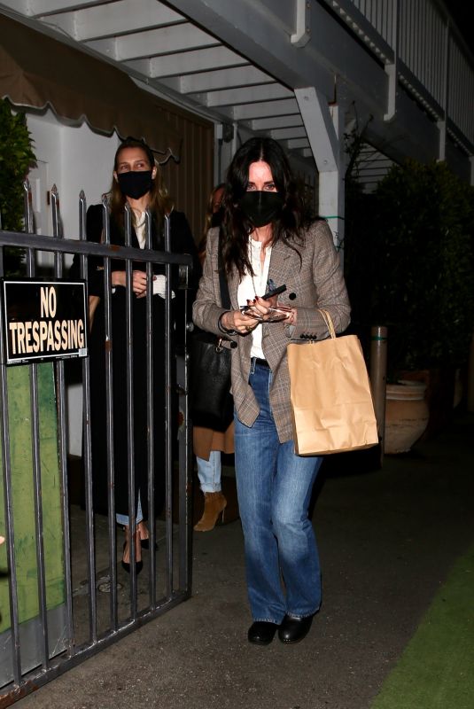 COURTENEY COX, JENNIFER MEYER and MOLLY SIMS Night Out in Santa Monica 03/16/2021