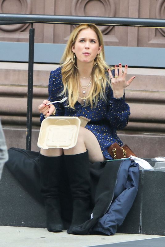 ELIZABETH LAIL on the Set of Gossip Girl in New York 03/25/2021