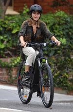 ELSA PATAKY and Chris Hemsworth Out Riding Bikes in Sydney 03/03/2021