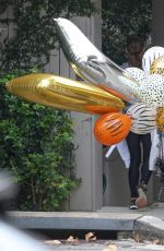 ELSA PATAKY Receives a Bundle of Helium Balloons in Sydney 03/17/2021
