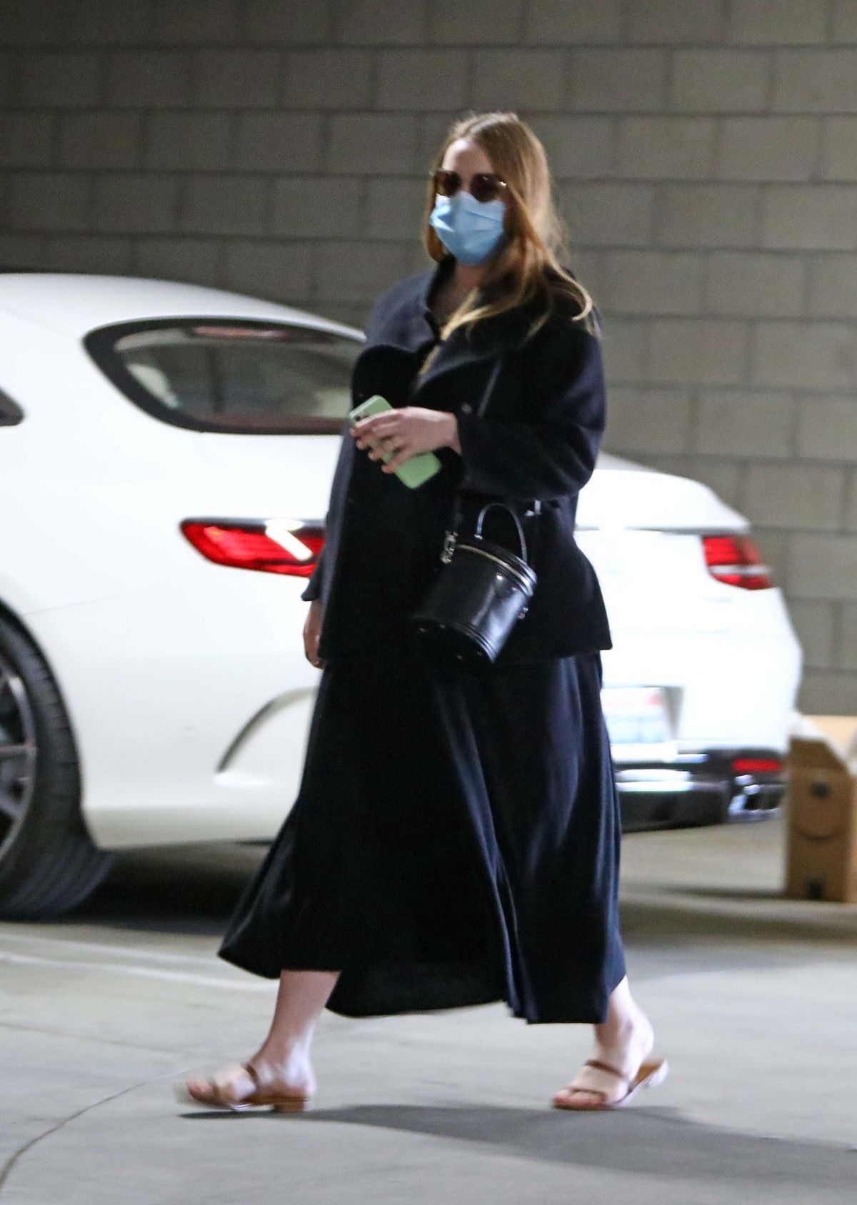 EMMA STONE Out and About in Santa Monica 03/04/2021 – HawtCelebs