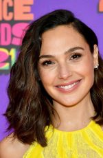 GAL GADOT at Nickelodeon