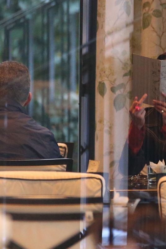 GIGI and BELLA HADID Out for Lunch in Milan 02/28/2021