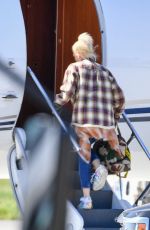 GWEN STEFANI Boarding at Private Jet in Los Angeles 03/27/2021