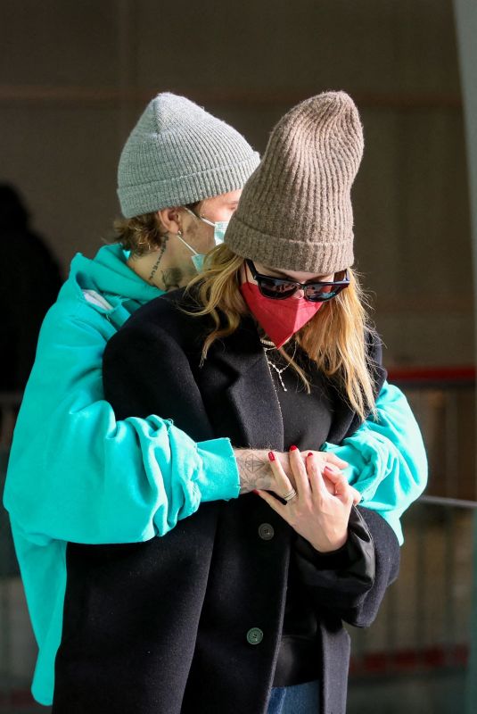HAILEY and Justin BIEBER at Roissy CDG Airport in Paris 03/03/2021