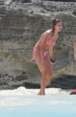 HAILEY and Justin BIEBER Out at a Beach in Turks and Caicos 03/21/2021
