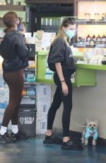 HAILEY BIEBER Heading to Morning Pilates in Los Angeles 03/05/2021