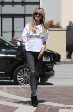 HEIDI KLUM Arrives at America