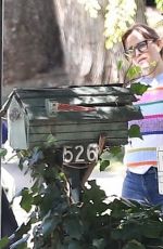 JENNIFER GARNER Chats with a Neighbor Outside Her Home in Los Angeles 03/16/2021
