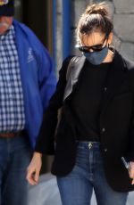 JENNIFER GARNER Checks in on the Construction of Her New Home in Brentwood 03/18/2021