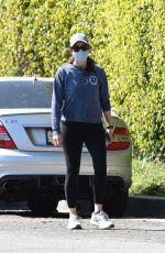 JENNIFER GARNER Out in Santa Monica 03/06/2021