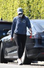 JENNIFER GARNER Out in Santa Monica 03/06/2021