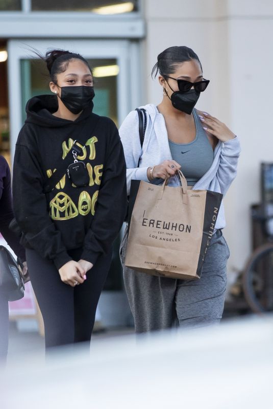 JORDYN WOODS Oot with Her Sister JODIE at Erewhon Organic in Calabasas 03/21/2021