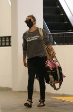 KATE HUDSON Out and About in Pacific Palisades 03/11/2021