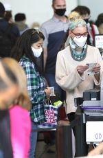KATHERINE HEIGL Out in Los Angeles 03/19/2021
