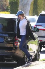 KATHERINE SCHWARZENEGGER Out in Santa Monica 03/24/2021