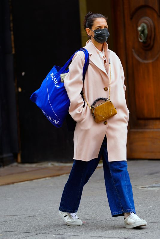 KATIE HOLMES Out and About in New York 03/066/2021