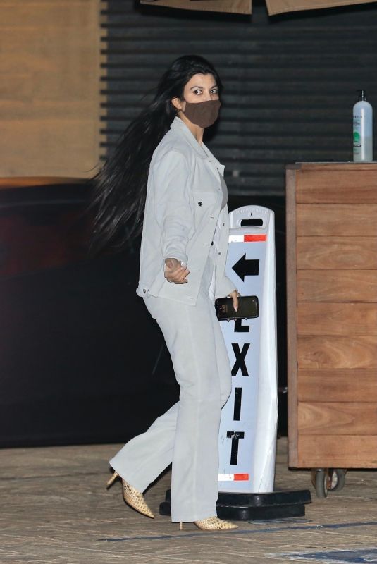 KOURTNEY KARDASHIAN at Nobu in Malibu 03/08/2021