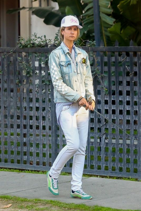 LADY VICTORIA HERVEY Out with Her Dog in Los Angeles 03/01/2021