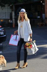LADY VICTORIA HERVEY Shopping for Flowers at Bristol Farms 03/23/2021