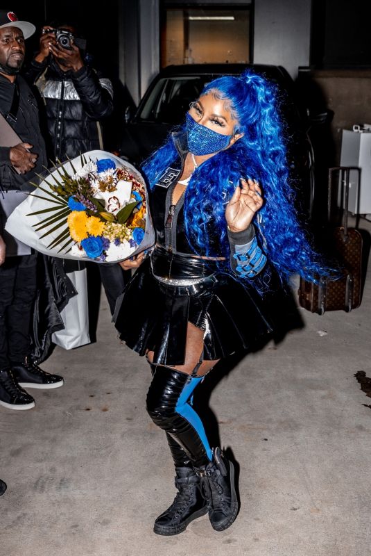 LIL’ KIM Leaves Barclays Center in Brooklyn 03/29/2021