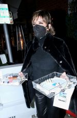 LISA RINNA Leaves Kathy Hilton