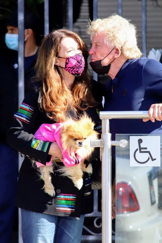 LISA VANDERPUMP and Ken Todd Prepares for PUMP Re-open 03/13/2021