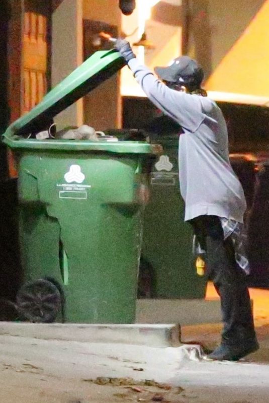 LONI WILLISON Looking for Food in Trash Cans in Santa Monica 03/19/2021