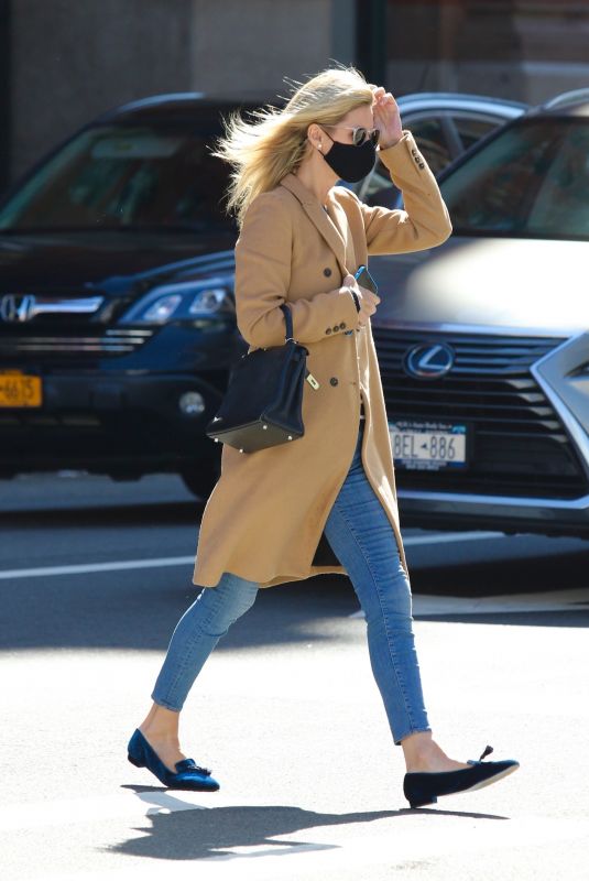 NICKY HILTON Out Shopping in New York 03/03/2021