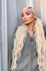 PIA MIA PEREZ - Instagram Photos 03/23/2021