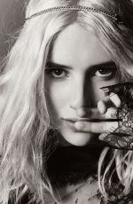 Pregnant EMMA ROBERTS for Violet Grey, March 2021