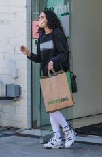 RUMER WILLIS Buys Toys and Snacks for Her Pets in Beverly Hills 03/18/2021