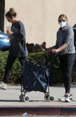 SARAH MICHELLE GELLAR at a Farmers Market in Brentwood 03/21/2021