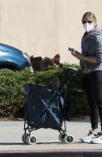 SARAH MICHELLE GELLAR at a Farmers Market in Brentwood 03/21/2021