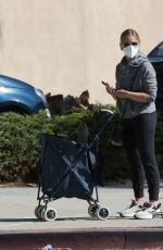 SARAH MICHELLE GELLAR at a Farmers Market in Brentwood 03/21/2021