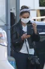 SARAH MICHELLE GELLAR Out in Santa Monica 03/16/2021