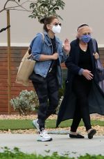 SARAH MICHELLE GELLAR Out with Her Mom in Los Angeles 03/07/2021
