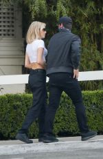 SARAH SNYDER Arrives at San Vicente Bungalows in West Hollywood 03/16/2021