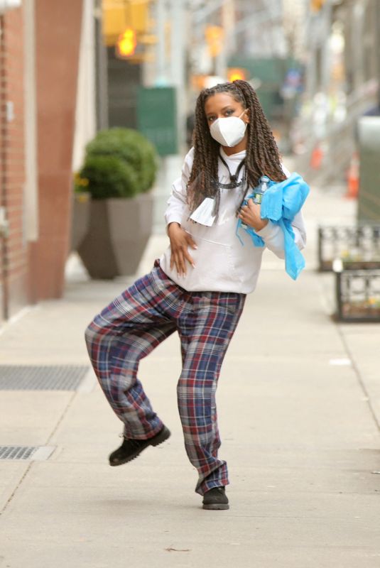 SAVANNAH SMITH on the Set of Gossip Girl in New York 03/16/2021
