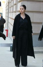 SELENA GOMEZ at Only Murders in the Building Set in New York 03/10/2021