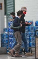 SELMA BLAIR Has Some Fun with Ron Carlson at Bristol Farms in Beverly Hills 03/04/2021