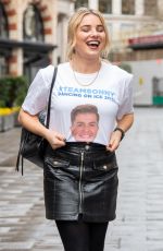 SIAN WELBY Leaves Capital FM in London 03/12/2021